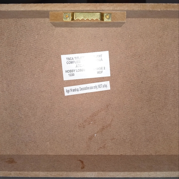 💚💲4/$20 Weekend Vibes art box frame. Display on wall shelf desk 8" x 6" x 1.5" - Picture 4 of 5